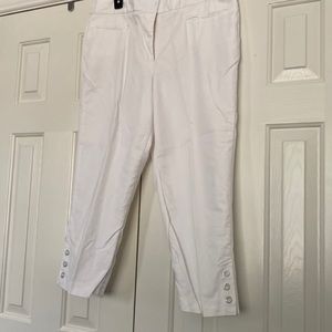 Roz&Ali capri pants